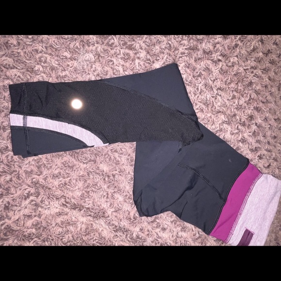 Lululemon CROP - Picture 2 of 2
